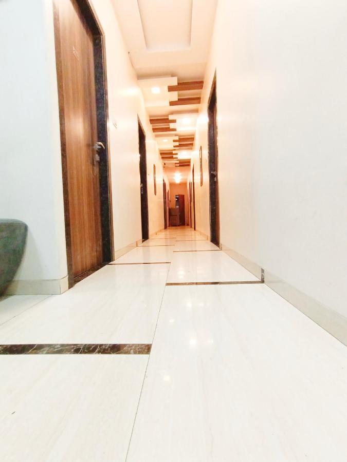 Hotel Amfahh - Andheri West Railway Station Mumbai Kültér fotó