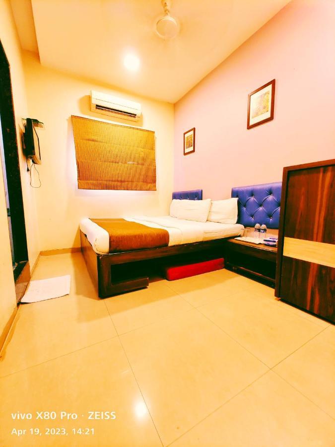 Hotel Amfahh - Andheri West Railway Station Mumbai Kültér fotó