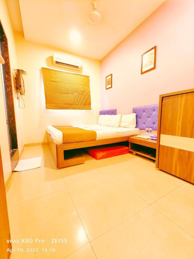 Hotel Amfahh - Andheri West Railway Station Mumbai Kültér fotó