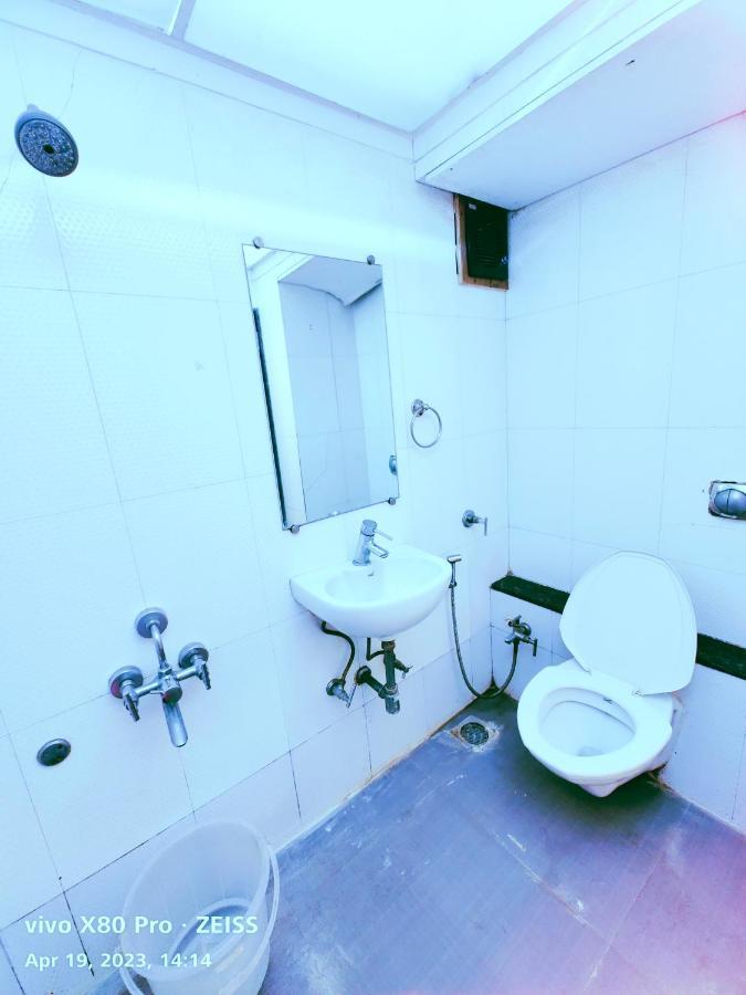 Hotel Amfahh - Andheri West Railway Station Mumbai Kültér fotó
